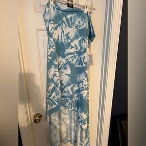 NWT Lularoe Olivia hi lo skirt